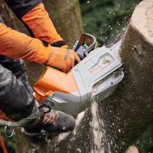 POTATORE A BATTERIA STIHL MSA 220 T